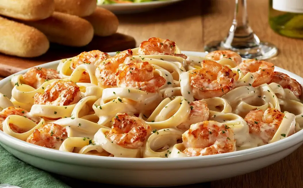The Irresistible Olive Garden Seafood Menu: A Taste of the Ocean 14 Shrimp Alfredo