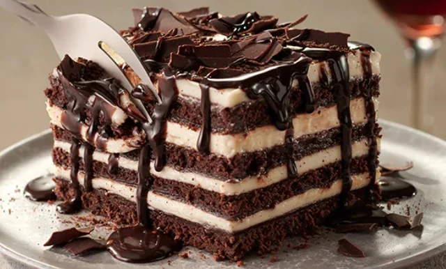 Chocolate Lasagna (V)